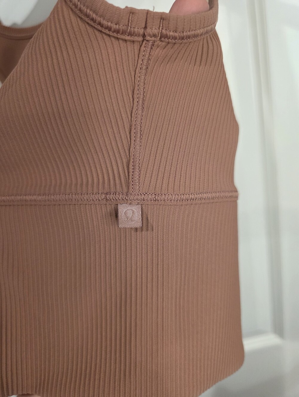 Lululemon Power Pivot Tank Ribbed - Picture 3 of 4